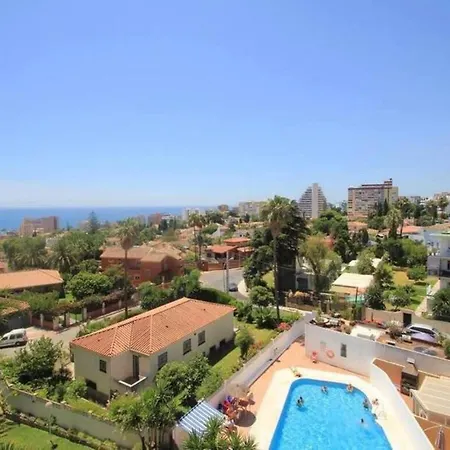 Stunning 1 Bed דירה